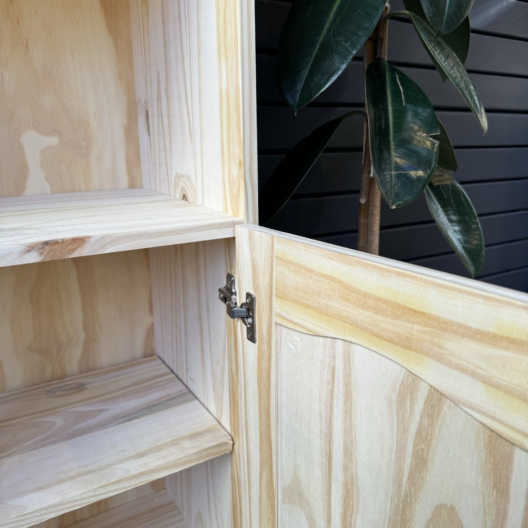 biblioteca-recta-profunda-con-puerta-080-1099