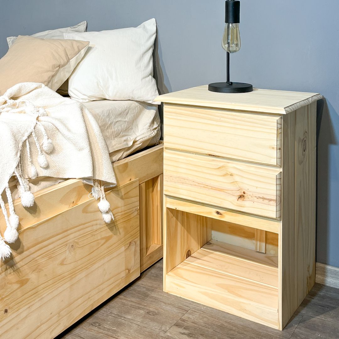 mesa-de-luz-machimbre-2-cajones--hueco-342