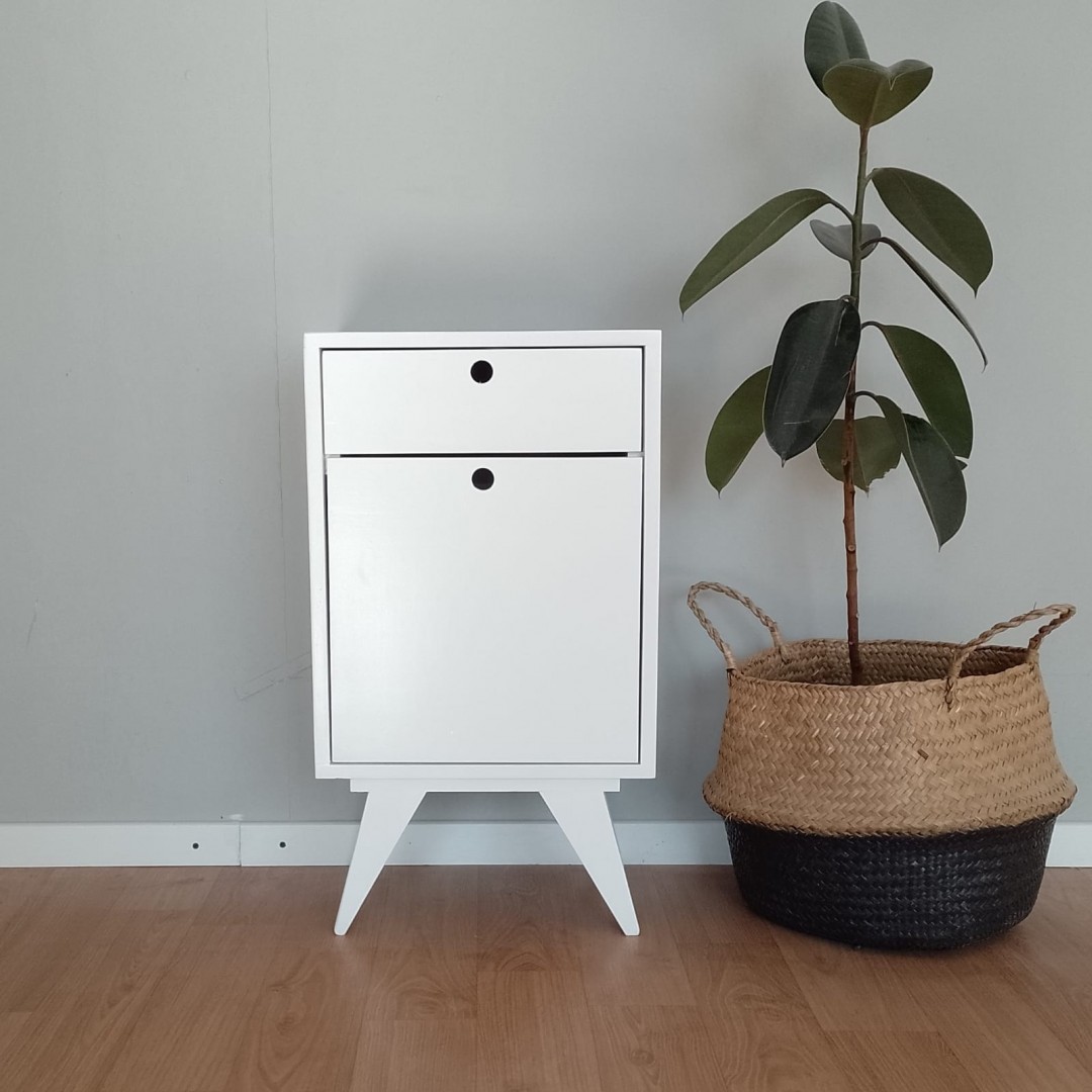 mesa-de-luz-vintage-1-puerta--cajon-sommier-blanco