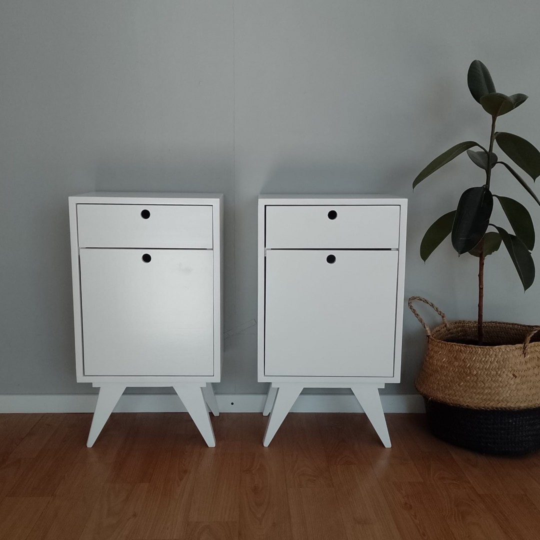 mesa-de-luz-vintage-1-puerta--cajon-sommier-blanco