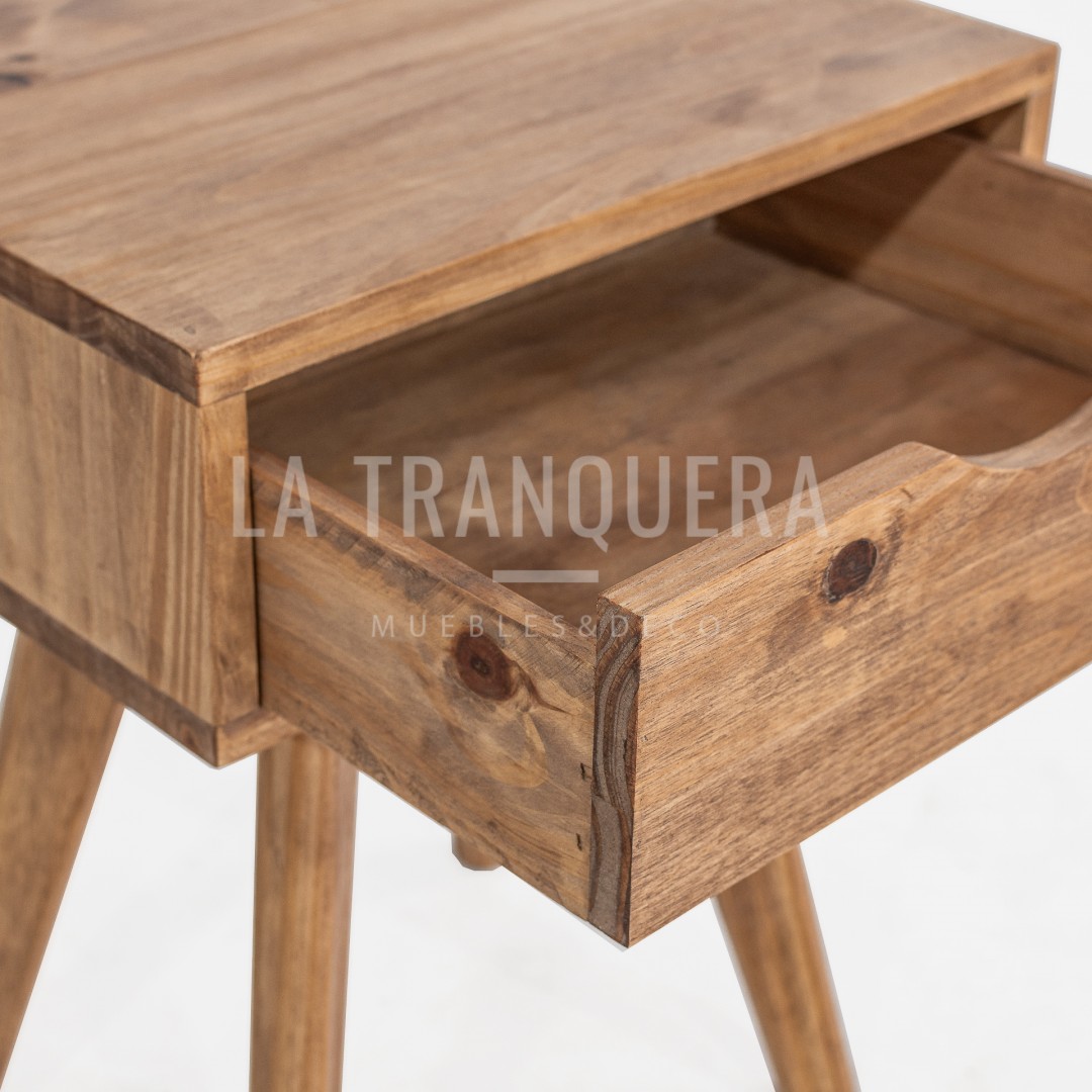 mesa-de-luz-vintage-1-cajon-tenido